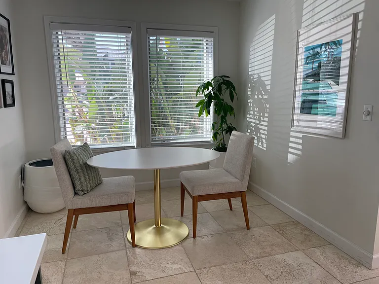 211 Magnolia St — Photo 1