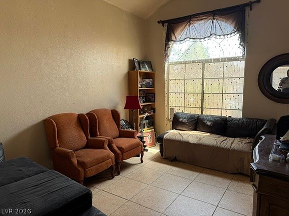 3rd image of 486 Federman Dr