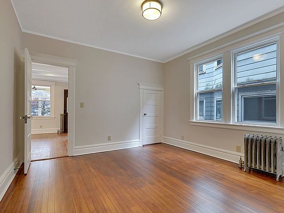 3rd image of 158 Claremont Ave