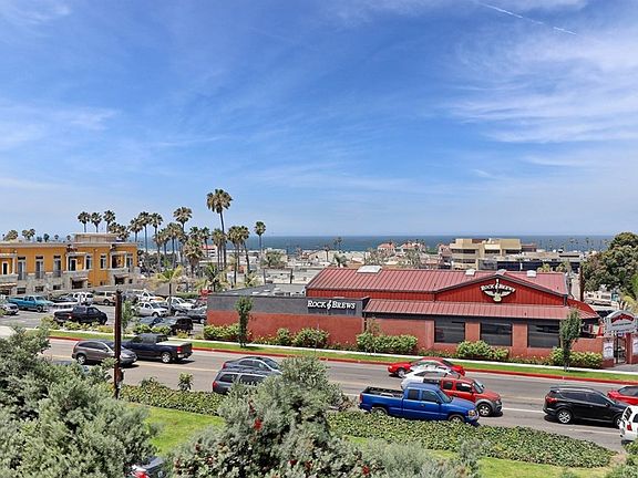 2nd image of 52 Palos Verdes Blvd