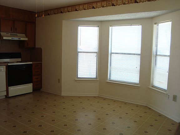 4th image of 2506 N West S Young Dr