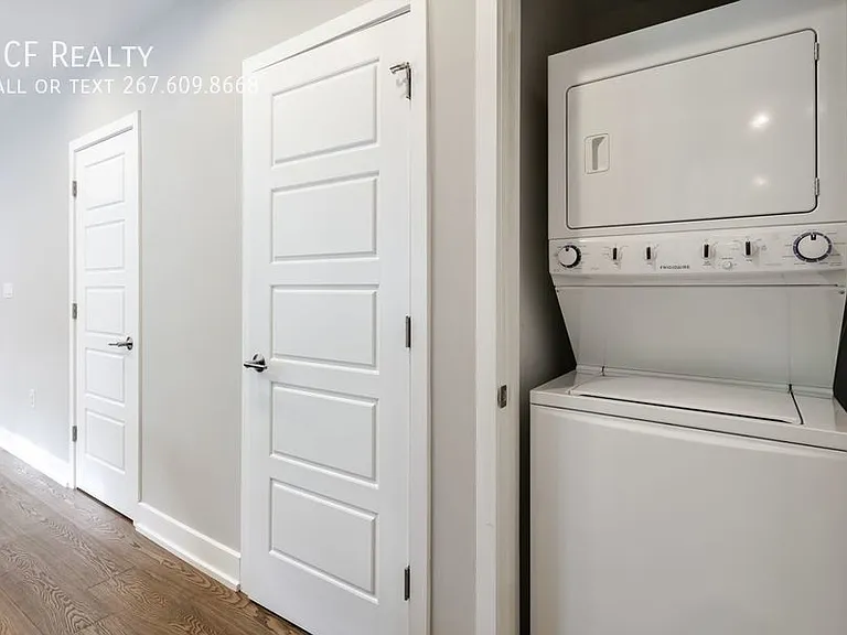820 N 3rd St #205 — Photo 11