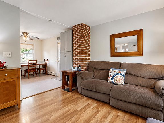 4th image of 35 Ashmount Street