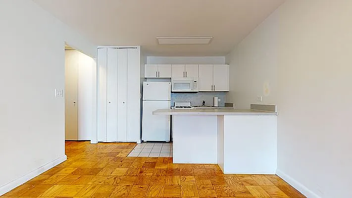 Rented by Bond New York | media 10