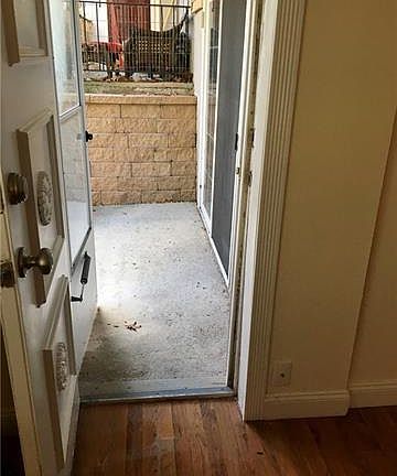2nd image of 527 Fox Run Ln