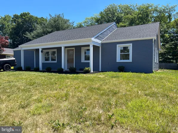 45 Toledo Ln, Willingboro, NJ 08046