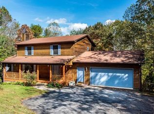 3 Morrow Dr, Fairview, NC 28730