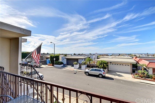 2nd image of 2912 Hermosa View Dr