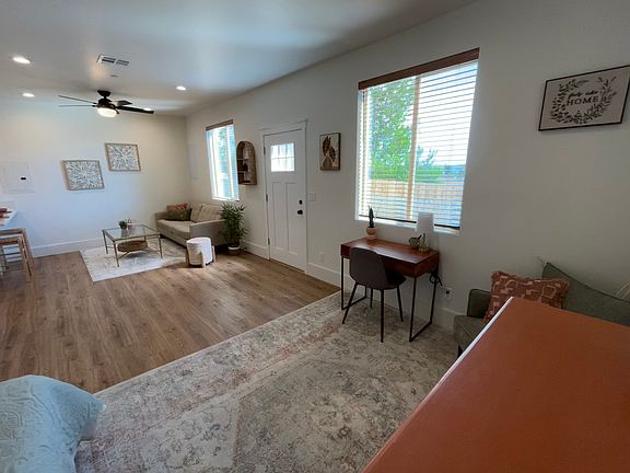 4th image of 1233 Oasis Dr #A