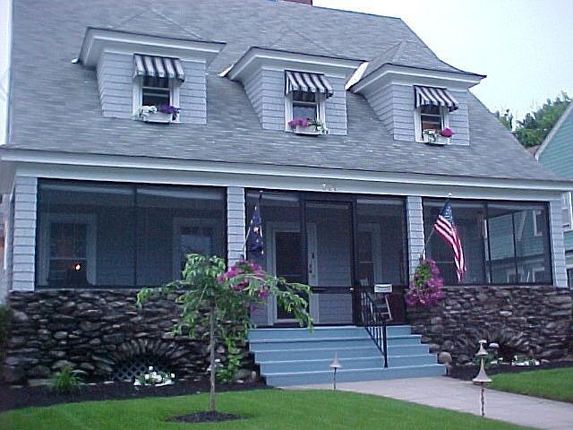 1st image of 411 Merriam Ave