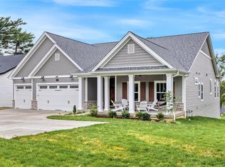 647 N Ballas Rd, Saint Louis, MO 63122