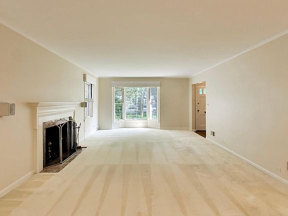5th image of 2222 Chestnut Ave
