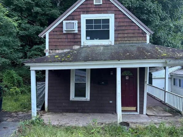 2 Cross Street, Livermore Falls, ME 04254