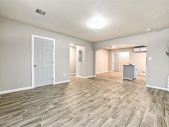 4th image of 516 SW 35th St