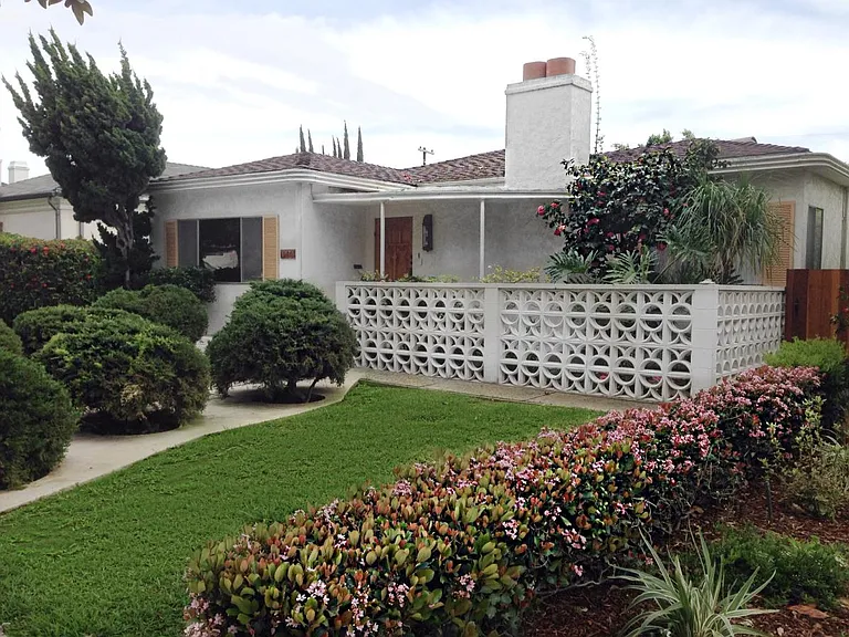10786 Ashton Ave — Photo 1