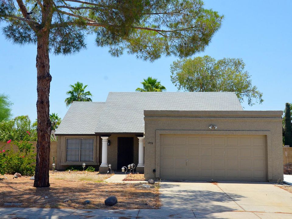 1st image of 1009 E Wickieup Ln