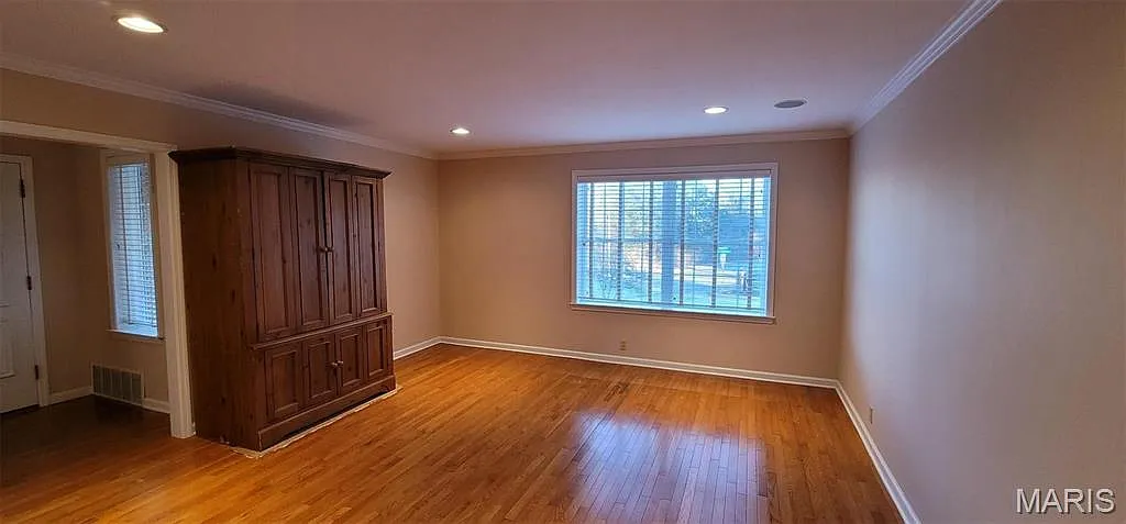 2 bed, 2.0 bath, 1200 sqft, $1,700 — Photo 3
