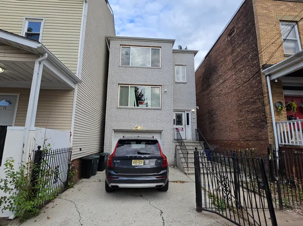 9 N 7th St #1, Newark, NJ 07107