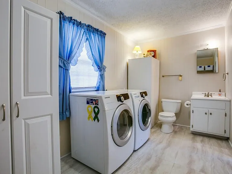 2548 Peace Pl — Photo 27