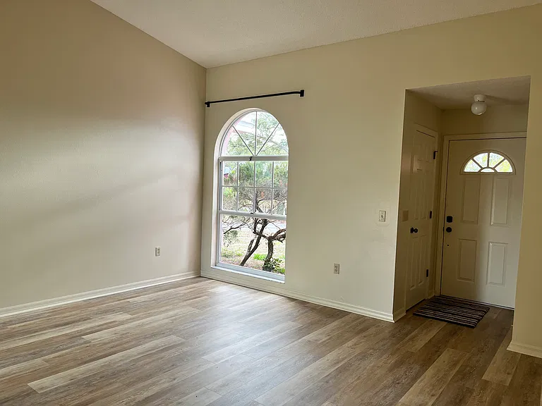 4993 Reagen Way — Photo 4