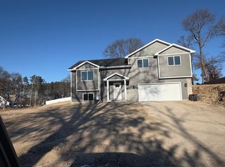 1130 Deer Run SW, Cambridge, MN 55008