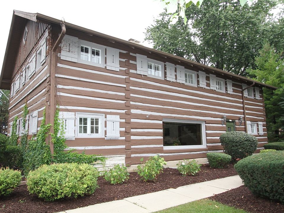 1st image of 2515 Wauwatosa Ave