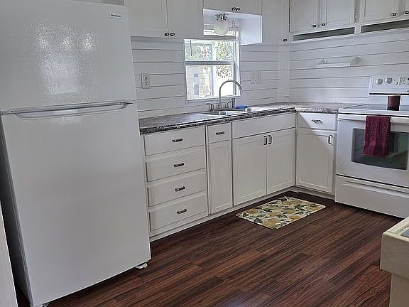 4th image of 601 Starkey Rd Lot 303