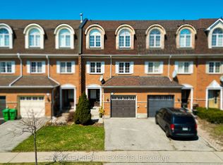 3409 Southwick St, Mississauga, ON L5M 7M1