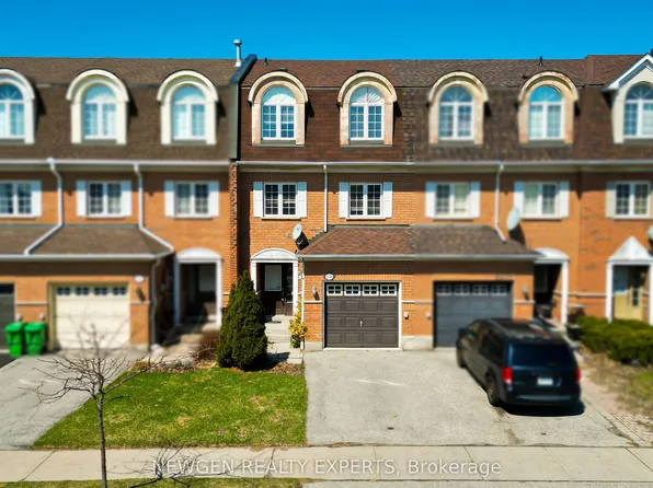 3409 Southwick St, Mississauga, ON L5M 7M1