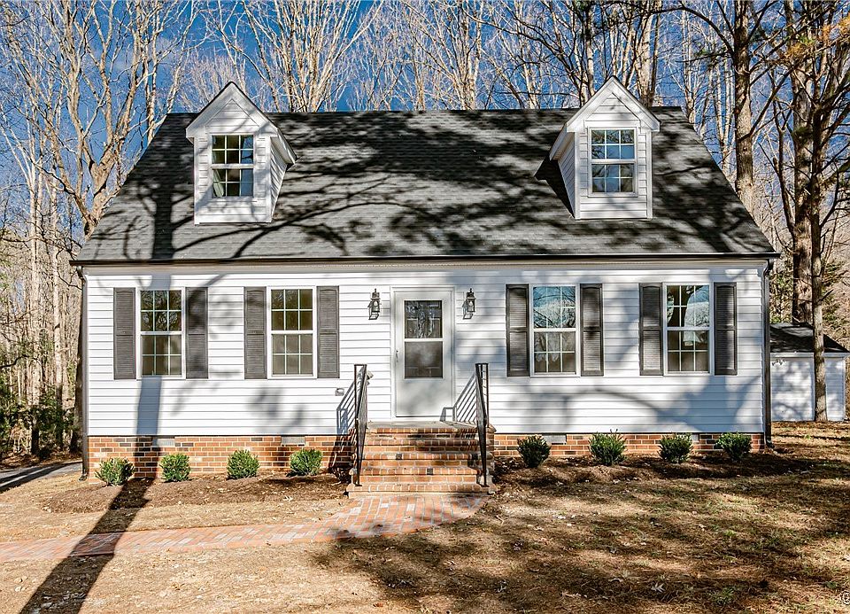 1st image of 18200 Bonneville Ln
