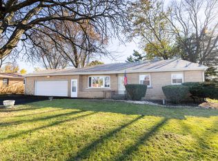 1160 W Tower Rd, Kankakee, IL 60901