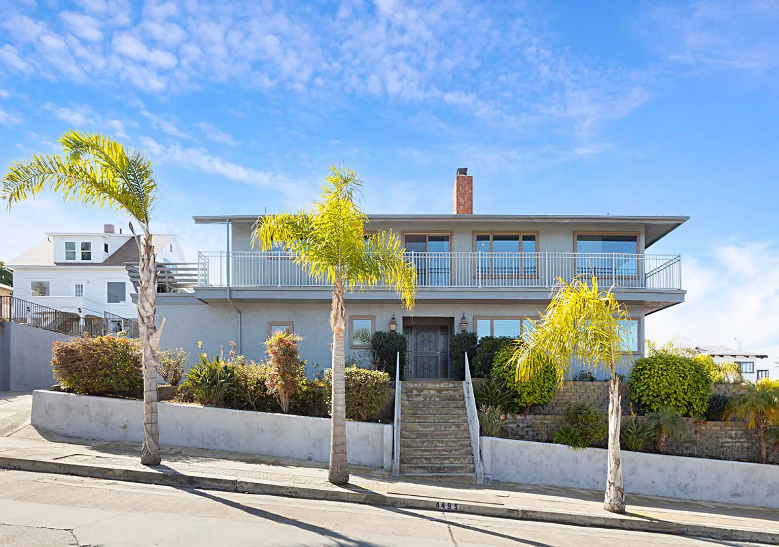 Timeless 4BR/2BA Corner-Lot Home, Perched on the Hills of Ocean Beach. Sweeping Ocean Views — Photo 3