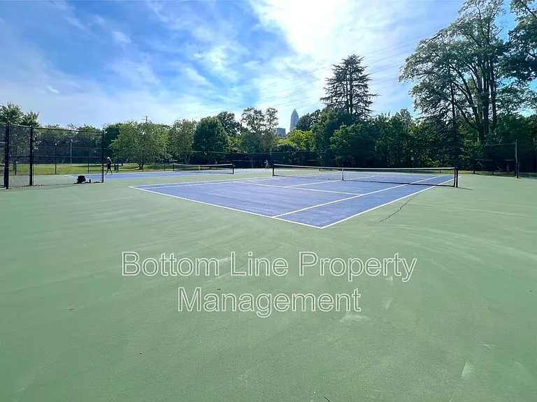 841 Seigle Point Dr — Photo 27