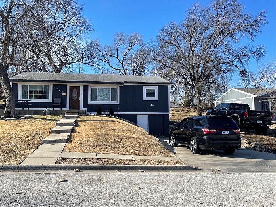 1st image of 3300 N 35th St