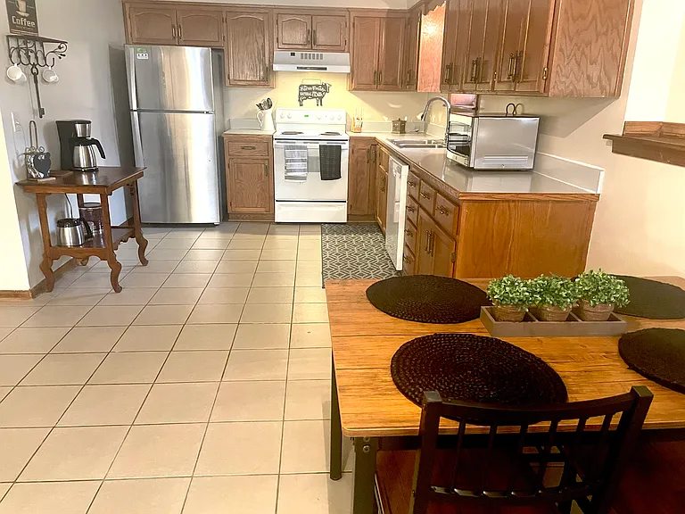 Summerset Dr — Photo 9