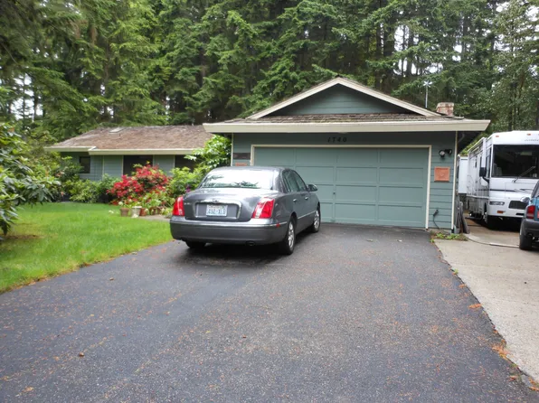 1740 NW Marmot Cir, Bremerton, WA 98383