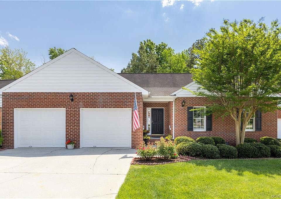 1st image of 5901 Village Lake Ct