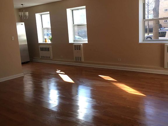 3rd image of 6111 N Damen Ave #1A