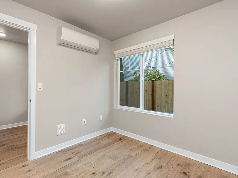 15423 Admiralty Way #B7 — Photo 33