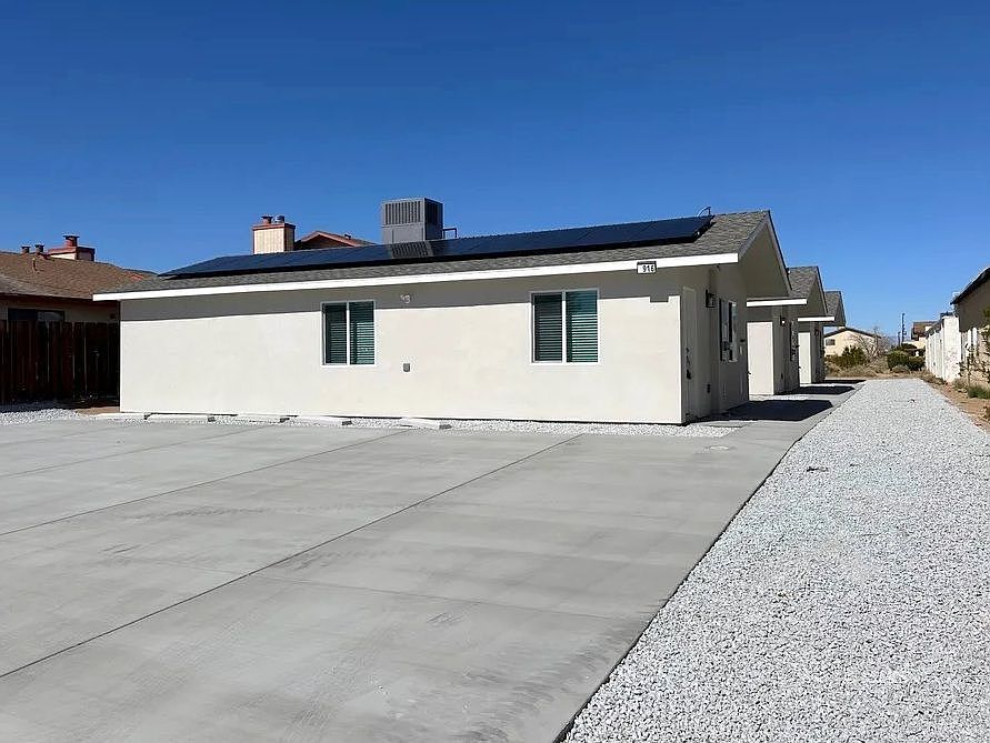 1st image of 916 W Perdew Ave