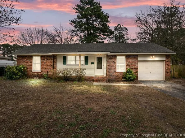 5046 Hampshire Dr, Fayetteville, NC 28311