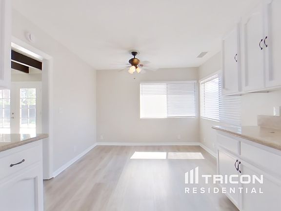 5th image of 25631 Fir Ave