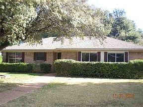 1st image of 821 Melrose Dr