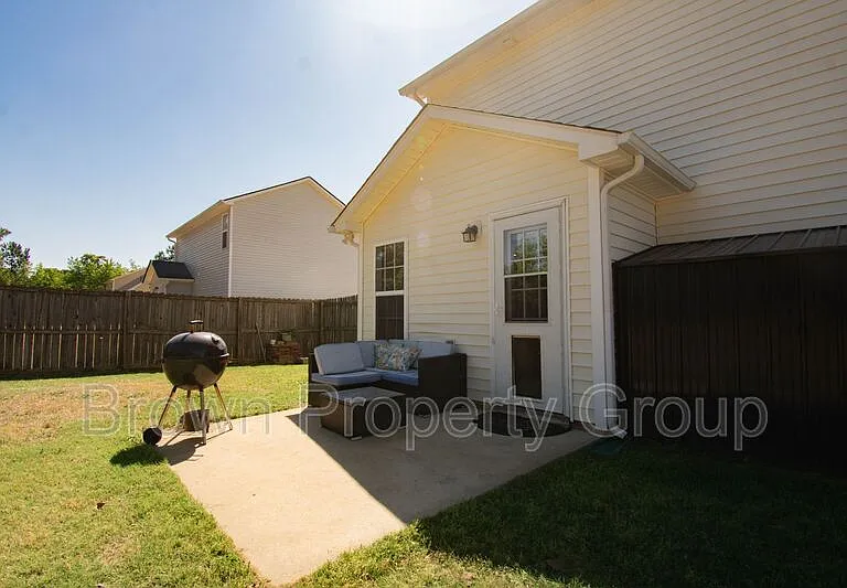 4918 Yorkchester Dr — Photo 26