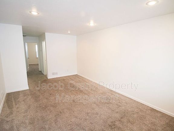 2nd image of 250 W 20th St #256
