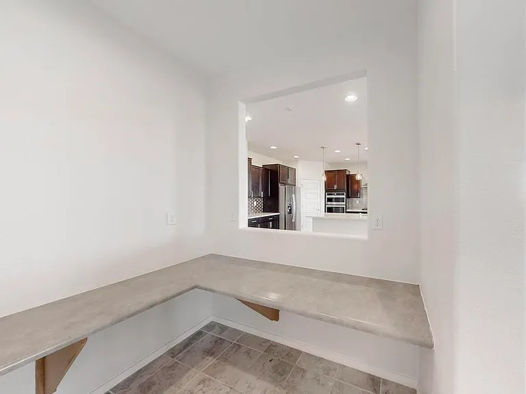6405 Kings Canyon Cv NE — Photo 16