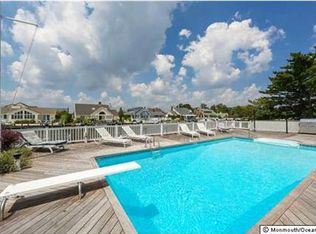 115 Squan Beach Dr, Mantoloking, NJ
