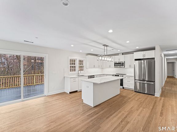 5th image of 147 Thayer Pond Road