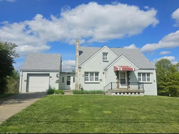 3745 Pennsylvania Ave, Weirton, WV 26062