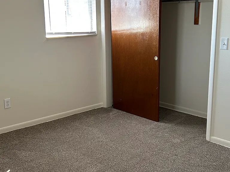 7B Helen Way — Photo 8